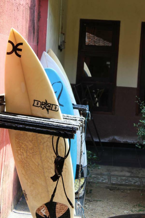 Ferienwohnung Harrys Oceanhouse 2 Pacitan Exterior foto