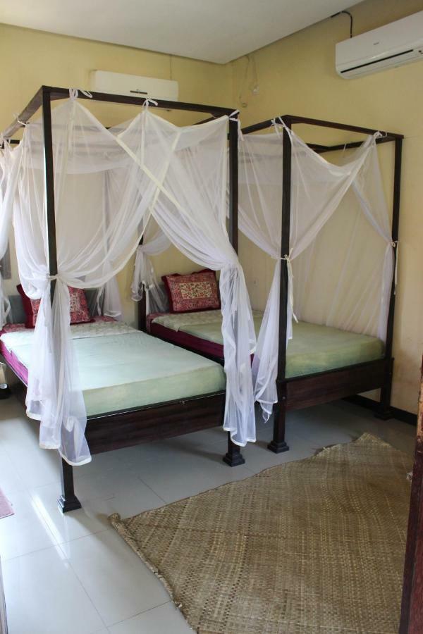 Ferienwohnung Harrys Oceanhouse 2 Pacitan Exterior foto