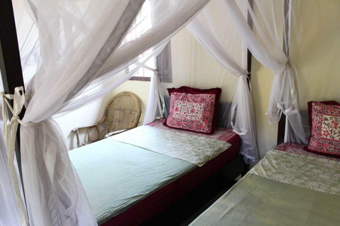 Ferienwohnung Harrys Oceanhouse 2 Pacitan Exterior foto